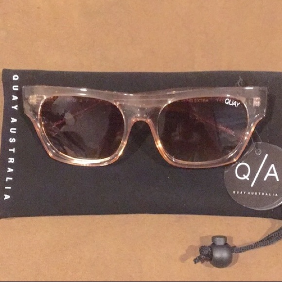 QUAY Champagne Rose “Something Extra” Sunglasses - Picture 7 of 8